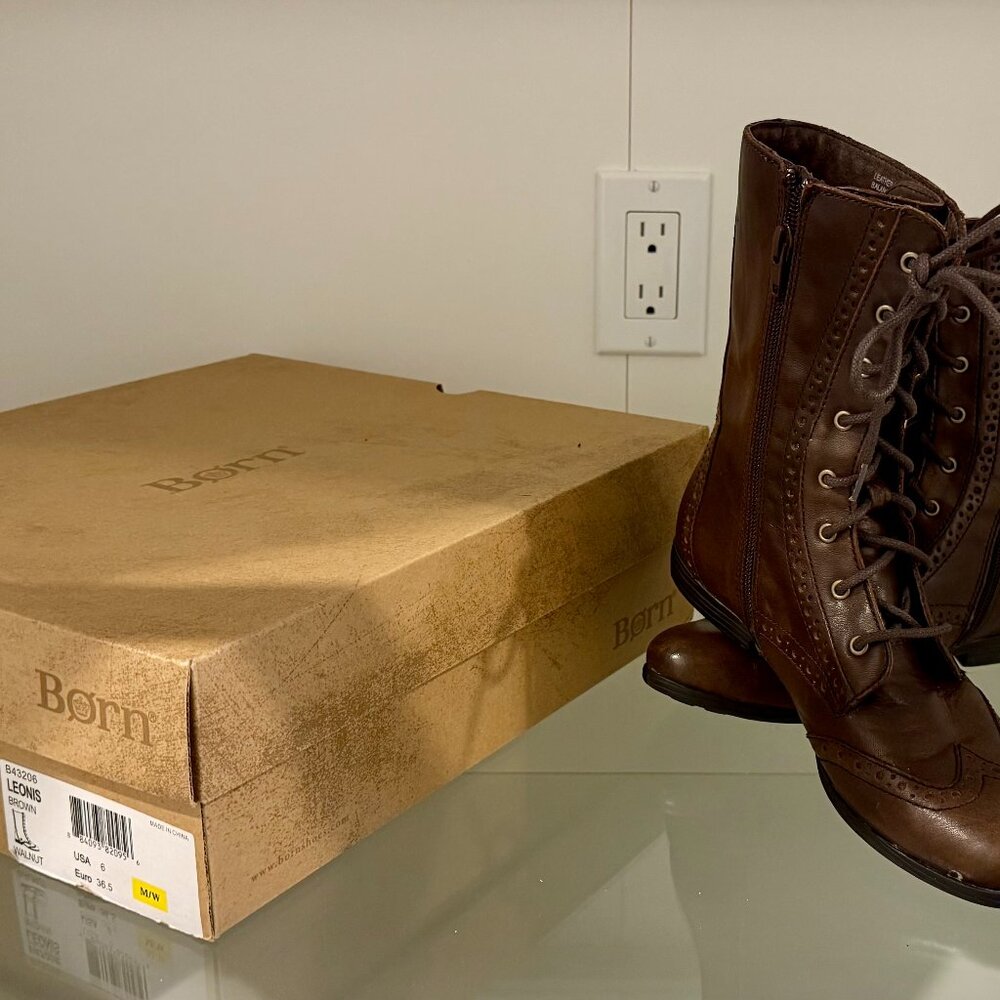 BORN Boots Burnished Brown Leather Size 6